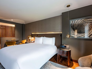 Superior Room, 1 Queen Bed
