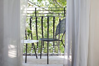 Premium Room, 1 King Bed, Balcony (Cityside)