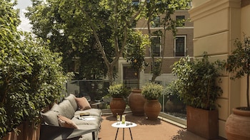 Junior Suite, 1 King Bed, Balcony (Via Veneto View)