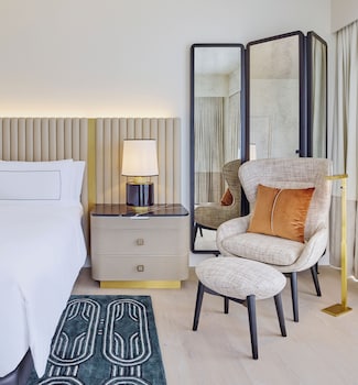 Room, 1 Bedroom, Accessible, Balcony (Hearing, Roll-In Shower)