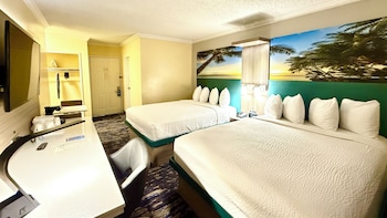Standard Room, 2 Double Beds, Smoking