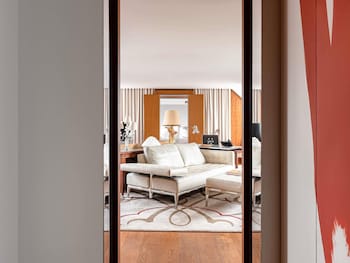 Penthouse Suite