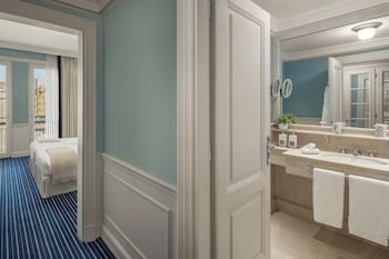 Premium Room, River View