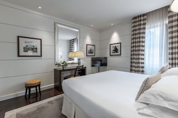 Gallery Prestige Room
