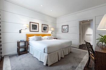 Gallery Prestige Room