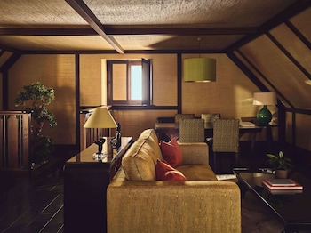 Deluxe Studio Suite