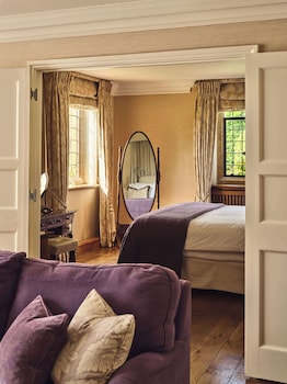 Deluxe Studio Suite