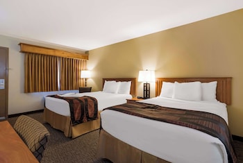 Standard Room, 2 Double Beds, Non Smoking, Refrigerator & Microwave