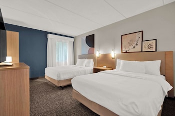 Room, 2 Queen Beds, Accessible, Bathtub (Mobility)
