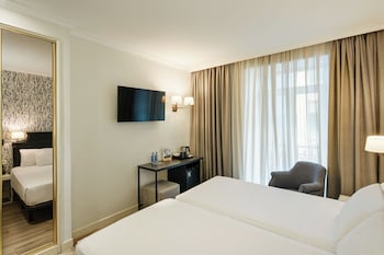 Classic Twin Room