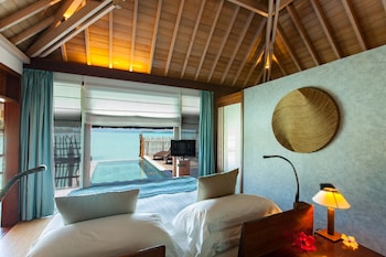 Room, 1 King Bed, Lagoon View, Overwater (Private Pool)