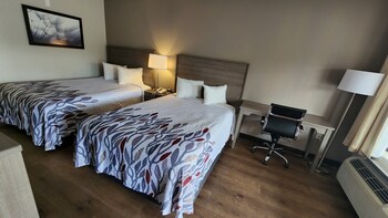 Deluxe Room, 2 Double Beds (Smoke Free)