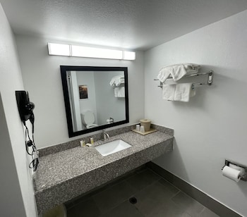Standard Room, 2 Queen Beds, Non Smoking