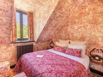 LES HARAS - Cosy Room, 1 Queen Bed, Attic Room