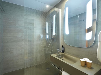Standard Double Room, Multiple Beds
