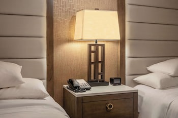 Suite, 2 Double Beds, Accessible, Bathtub