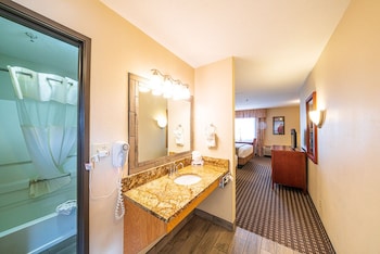 Standard Double Room Single Use, 2 Queen Beds