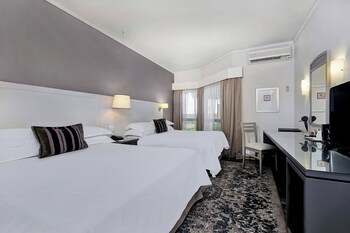 Deluxe Room, 2 Queen Beds