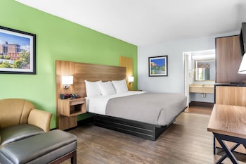 Standard Room, 1 King Bed, Non Smoking