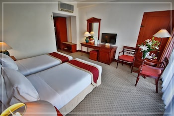 Executive Twin Beds