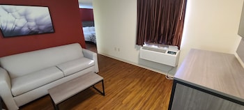 Suite, 1 King Bed, Non Smoking
