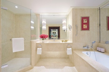 Deluxe Heritage Room