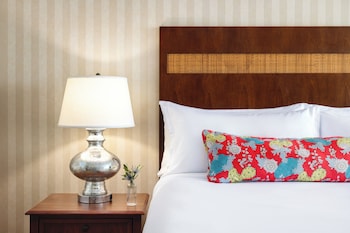 Signature Room, 1 King Bed