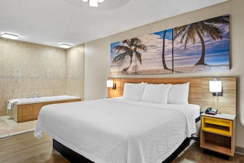 Studio Suite, 1 King Bed, Non Smoking