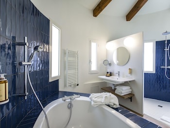 Junior Suite, 1 Double Bed, Garden View