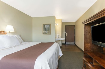 Standard Room, 1 King Bed, Accessible