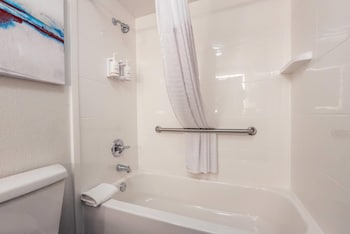 Room, 2 Double Beds, Accessible, Non Smoking (Mobility/Hearing Accessible)