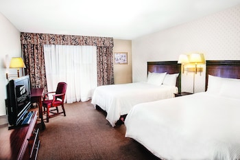 Standard Room, 2 Queen Beds (Waterpark Package - Across the Street from Fallsview Indoor Waterpark)