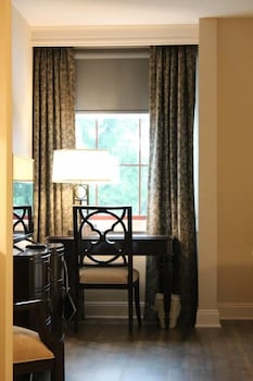 Superior Room, 2 Queen Beds, Kitchenette