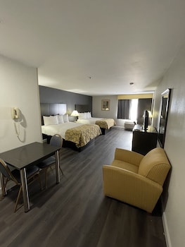 Room, 2 Queen Beds, Non Smoking