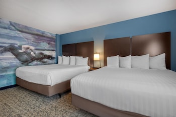 Suite, Multiple Beds, Non Smoking, Refrigerator & Microwave
