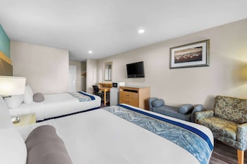 Business Room, 2 Queen Beds, Non Smoking, Ocean View