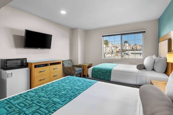 Suite, 2 Queen Beds, Non Smoking