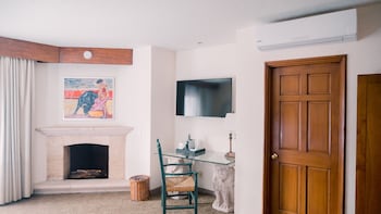 Master Suite King