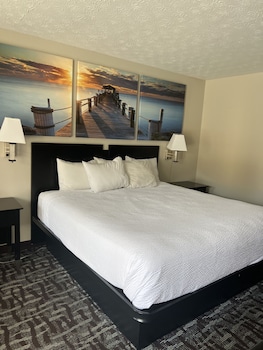 Standard Room, 1 King Bed
