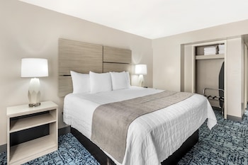Suite, Multiple Beds, Non Smoking, Refrigerator