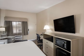 Standard Room, 1 King Bed, Non Smoking, Balcony