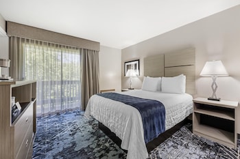 Suite, 2 Queen Beds, Non Smoking, Balcony
