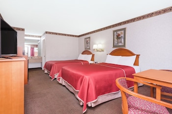 Basic Room, 2 Queen Beds, Non Smoking