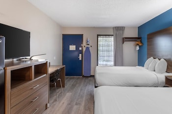 Deluxe Room, 2 Double Beds, Non Smoking, Kitchenette