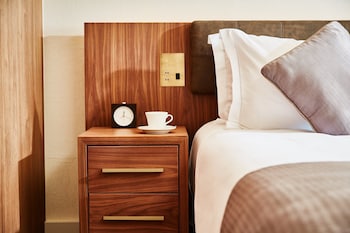 Classic Room, 2 Twin Beds, River View