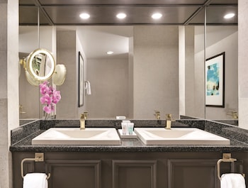 Tower One Bedroom Suite