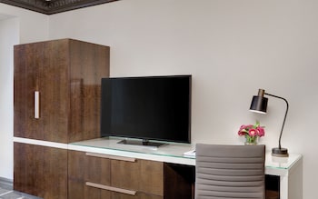 Premier Room, 2 Queen Beds, Accessible (Tower)
