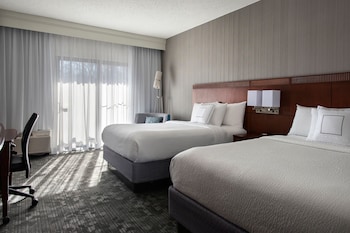 Standard Room, 2 Double Beds, City View (Balcony)