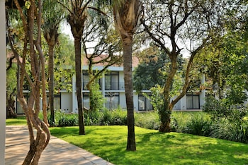 AVANI Suite