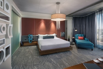 Two Bedroom Tower Suite King